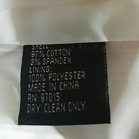 Larry Levine Petite Suit - Picture 6 of 7